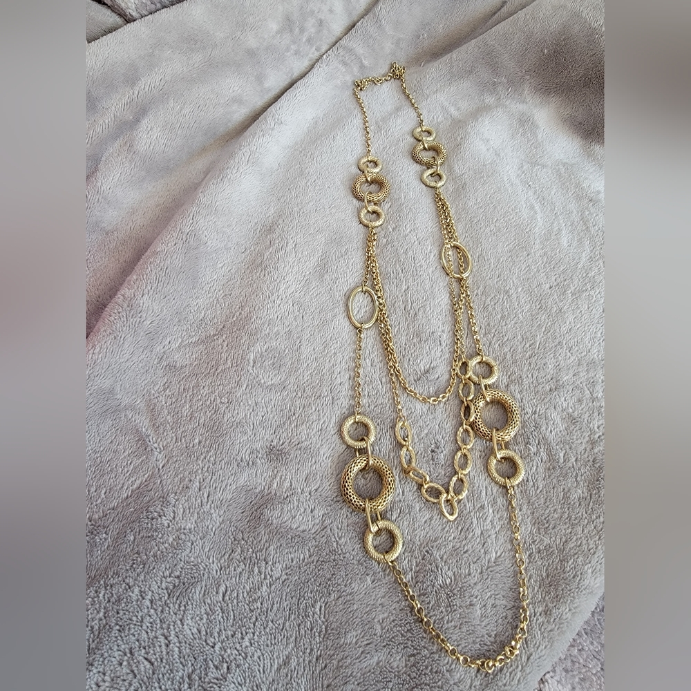 Gold tone necklace